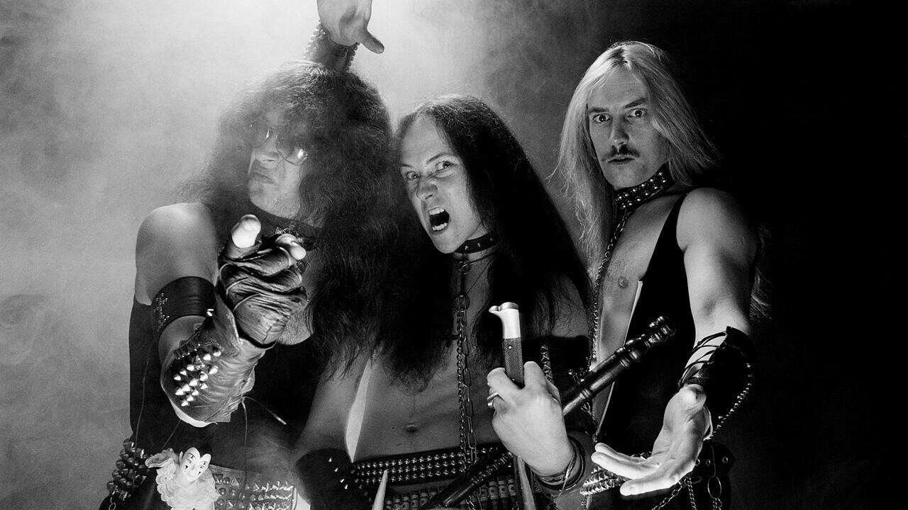 Venom: Ex-Band-Kollegen zollen verstorbenem Cronos Tribut